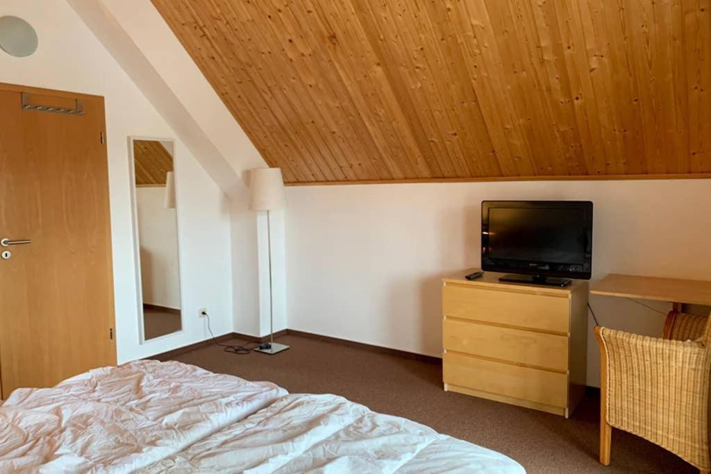 Ferienhaus Mit Bootssteg Am See In Rheinsberg Bagian luar foto